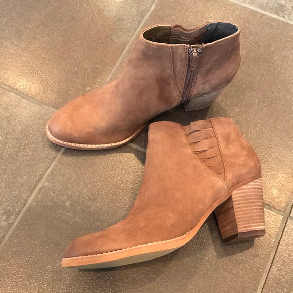 Steve Madden Shoes - ⭐️NEW Steve Madden Woven Leather Shoe Bootie